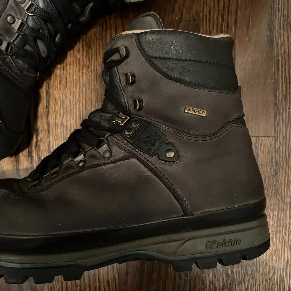 Raichle Gore-Tex Hiking Boots Mens 11.5 Black Leather Vibram Swiss Made Mountain